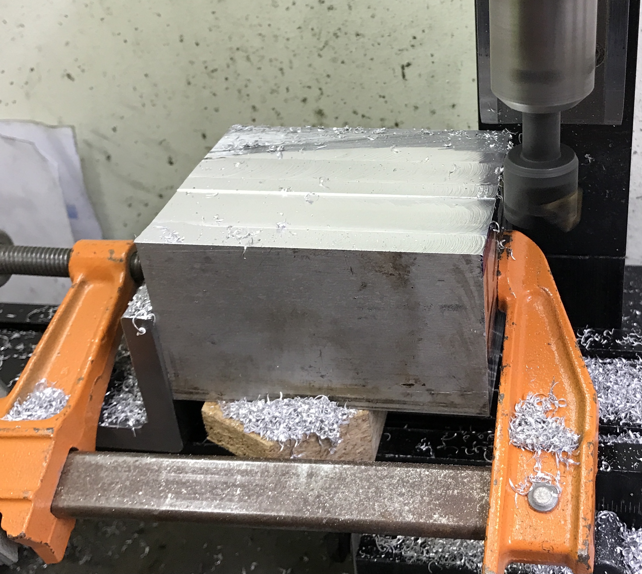 Milling the first face of the block flat